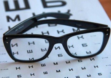 Непереносимость консервантосодержащих глазных капель при глаукоме: трудности диагностики, сложности лечения